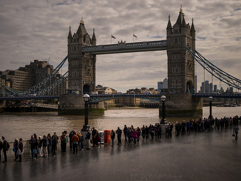 Londres ouvre les vannes budgétaires pour contrer inflation