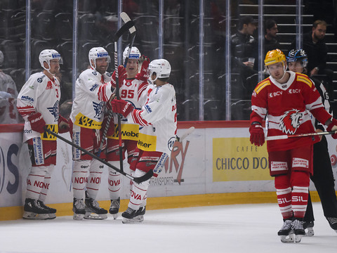 Le carton de Fribourg, Genève leader et Lausanne s'enfonce