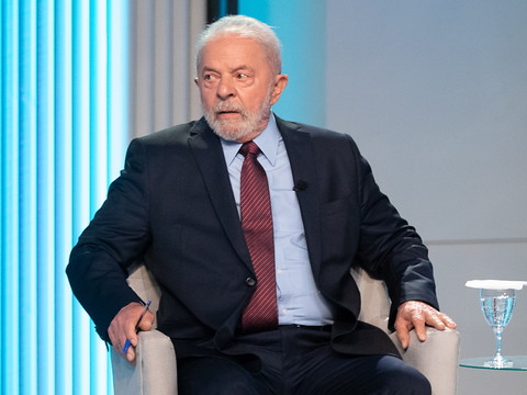 Début houleux du débat télévisé entre Lula et Bolsonaro