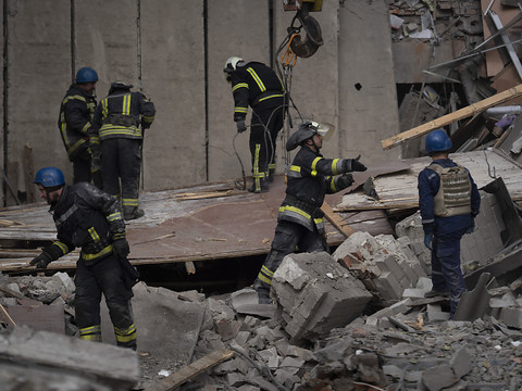 Au moins 23 morts dans une frappe dans le sud de l'Ukraine