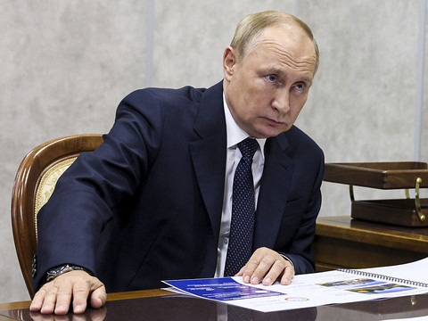 Poutine signe l'annexion de quatre régions d'Ukraine