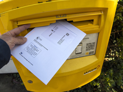 Droit de vote des étrangers: l'initiative a abouti à Genève