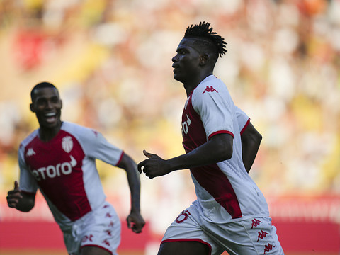 Breel Embolo marche sur l'eau