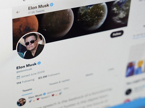 Elon Musk propose à nouveau de racheter Twitter