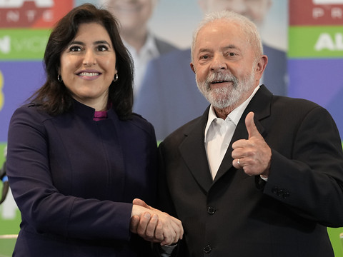 Lula donné gagnant de la présidentielle avec 53% des voix