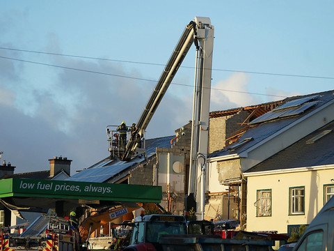 Dix morts lors d'une explosion dans une station-service