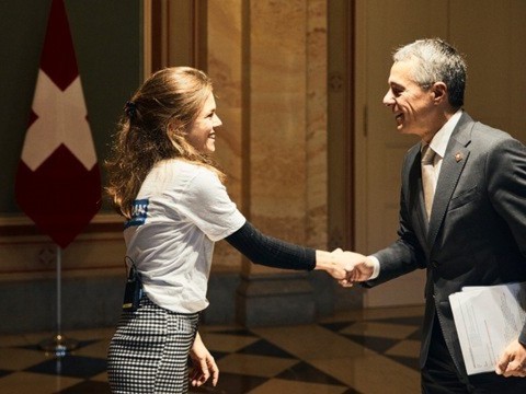 Une jeune femme présidente de la Confédération d'un jour