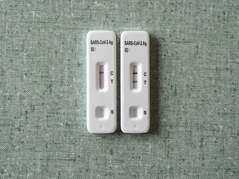 Roche lance une nouvelle génération de tests Covid en Europe