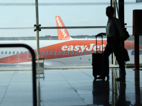 Easyjet a rebondi cet été, mais prévoit une nouvelle perte annuelle