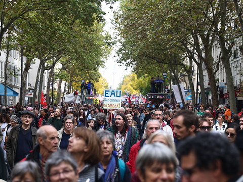 Marche à Paris, Mélenchon prédit un 