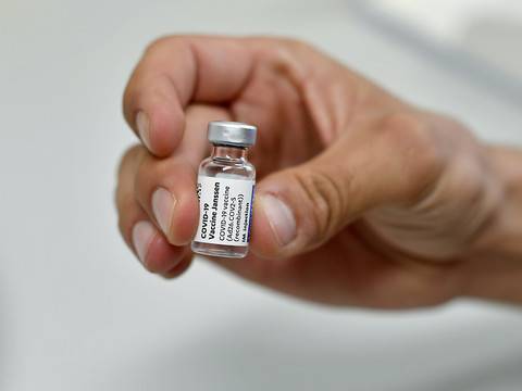 Johnson & Johnson porté par ses ventes