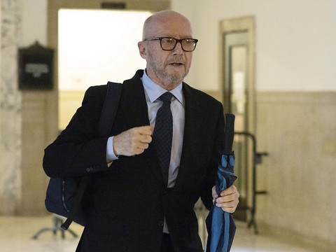 Ouverture du procès du cinéaste Paul Haggis, accusé de viol