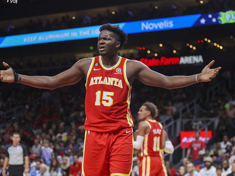 Une première défaite pour Atlanta