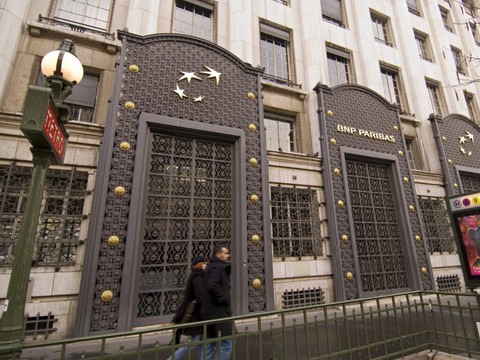 BNP Paribas sommé de cesser le développement des énergies fossiles