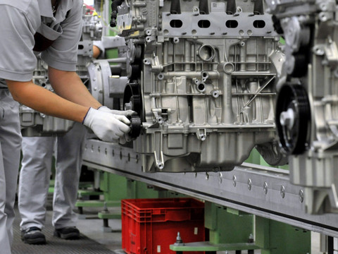 Les offres d'emploi dans l'industrie ont augmenté en octobre