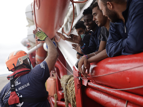 Nouveaux sauvetages de l'Ocean Viking: 234 migrants à bord