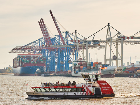 Une entreprise chinoise achète une part du port de Hambourg
