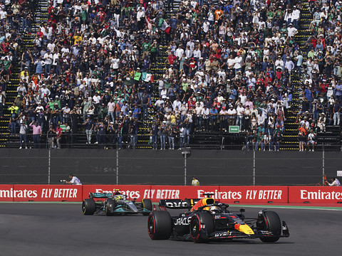 Verstappen remporte au Mexique une 14e victoire cette saison