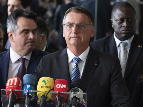 Bolsonaro sort du silence et autorise la transition avec Lula