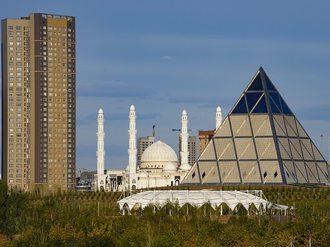 Saisie de 230 millions de dollars de joyaux au Kazakhstan