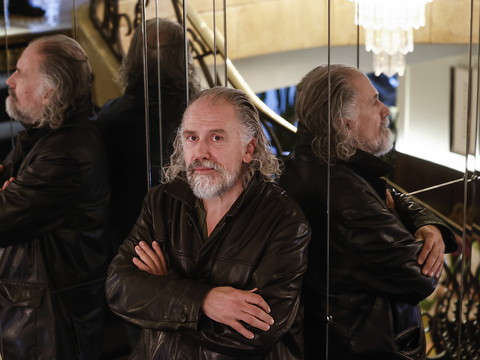 Simon Liberati a gagné le prix Renaudot pour son roman Performance