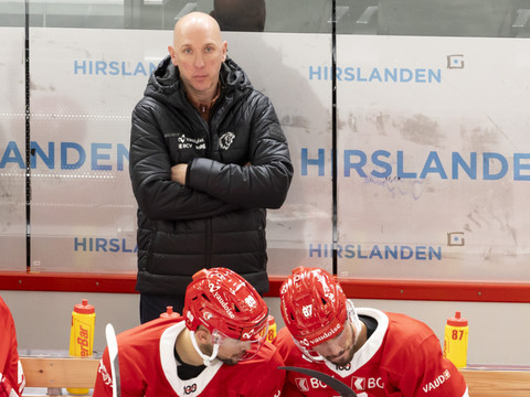 LHC: Fust remplace Svoboda et quitte son poste d'entraîneur