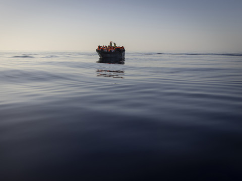 La pression augmente - L'Italie assigne un port au navire Humanity