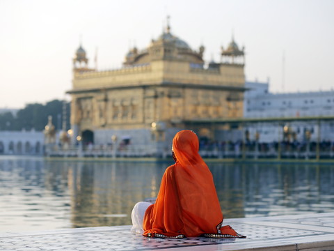 Un chef hindou radical tué par balle dans un site sacré sikh