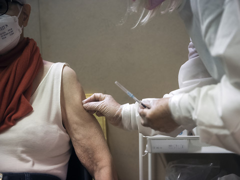 Covid: plus de 30% de la population n'est pas vaccinée à ce jour