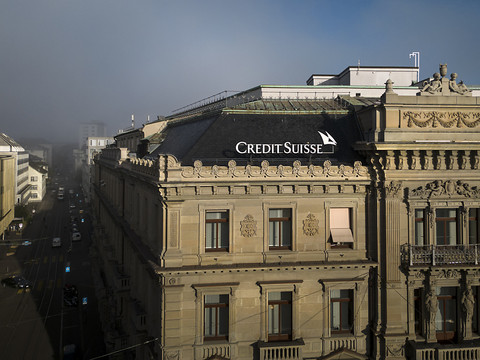 Credit Suisse ferme 14 filiales en Suisse