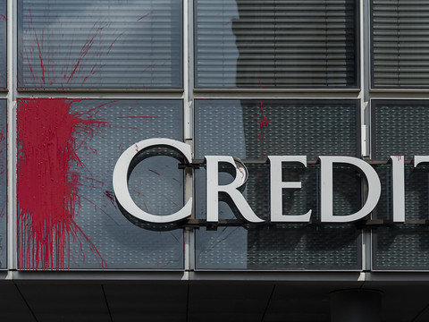 Credit Suisse ferme 14 filiales en Suisse