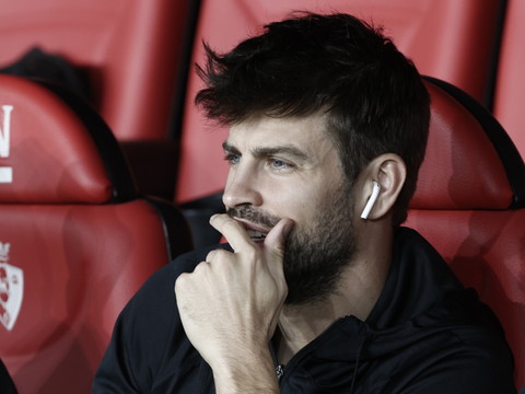 Piqué expulsé à la mi-temps du dernier match de sa carrière