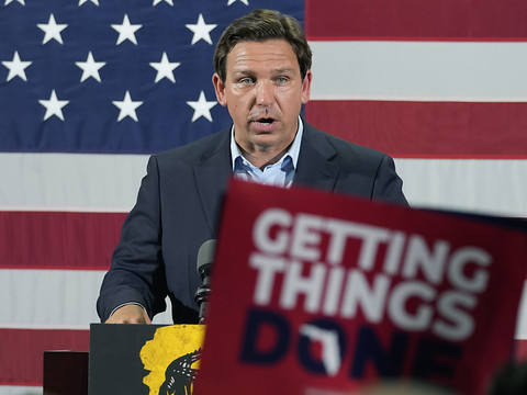 Le républicain Ron DeSantis réélu gouverneur de Floride (médias)