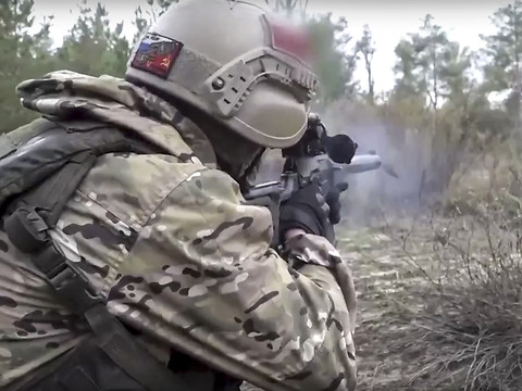Kiev méfiante face à l'annonce de retrait russe de Kherson