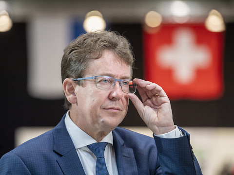 La commission de sélection propose un ticket à deux candidats, mais laisse le choix au groupe parlementaire