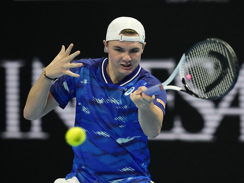 Stricker stoppé en demi-finale à Milan