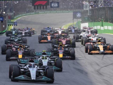 GP du Brésil: Mercedes renoue avec la victoire
