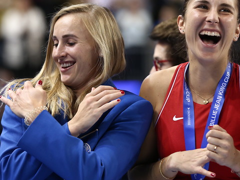 BJK Cup: les Suissesses de retour au pays fatiguées mais heureuses