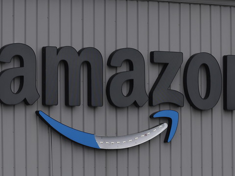 Face à la crise économique, Amazon licencie à son tour