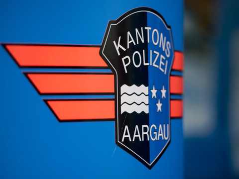 Une voiture dans la Reuss près de Bremgarten (AG)