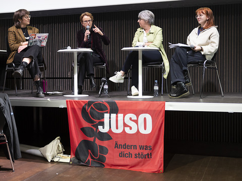 Jeunes socialistes: trois sièges au gouvernement ou l'opposition