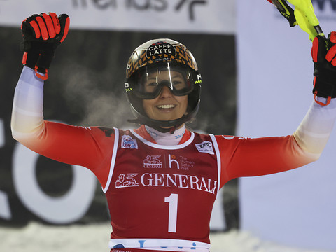 Wendy Holdener 2e à Levi, Shiffrin imbattable