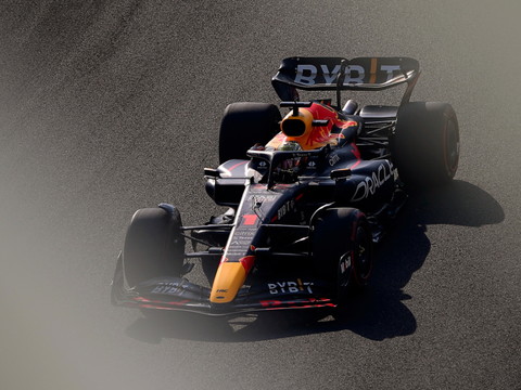 Verstappen gagne à Abou Dhabi, Leclerc vice-champion