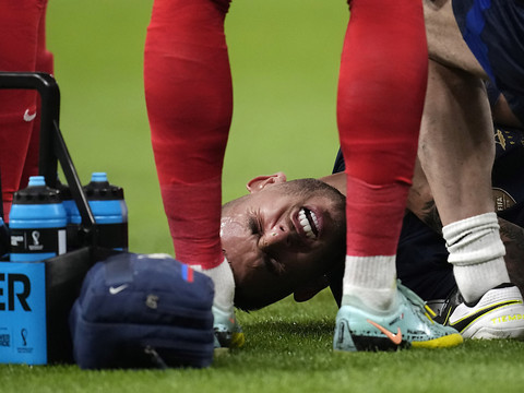 L'hécatombe se poursuit chez les Bleus: Lucas Hernandez forfait