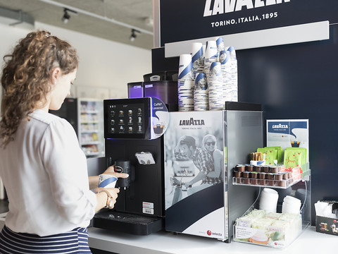 L'Italien Lavazza va racheter le distributeur français MaxiCoffee