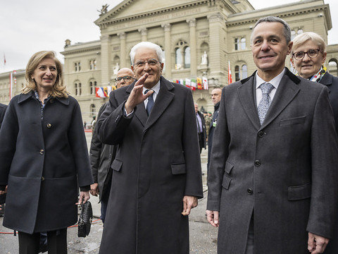 Mattarella souhaite une 