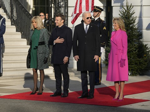 Biden et Macron affichent une entente parfaite
