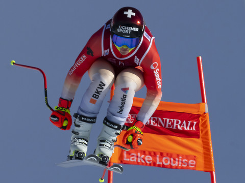 Suter seulement battue par Goggia à Lake Louise