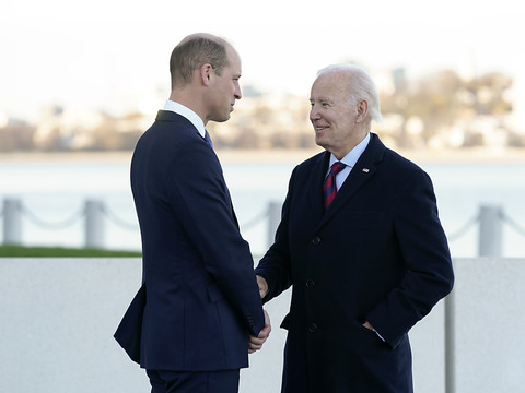 Biden et le prince britannique William discutent du climat à Boston
