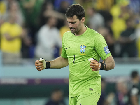 Alisson, symbole d'un Brésil plus défensif ?